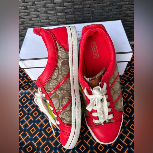 Coach red sneakers shoes - Picture 7 of 8